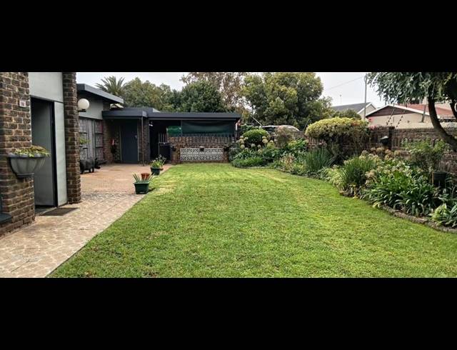 5 BEDROOM HOUSE FOR SALE IN DELMAS